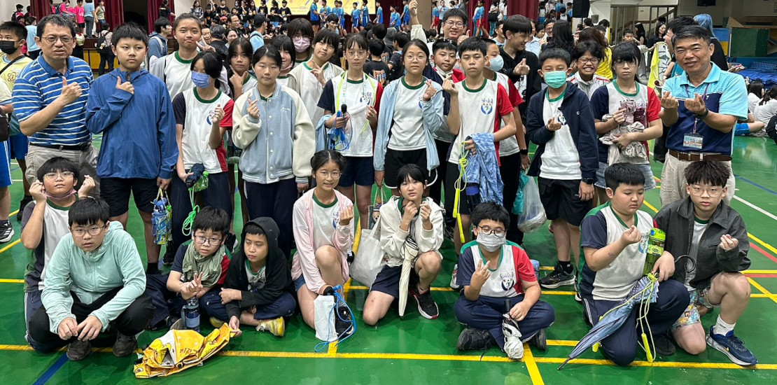 六年五班勇奪東區複賽高年級組冠軍，代表東區參加全市普及化跳繩決賽